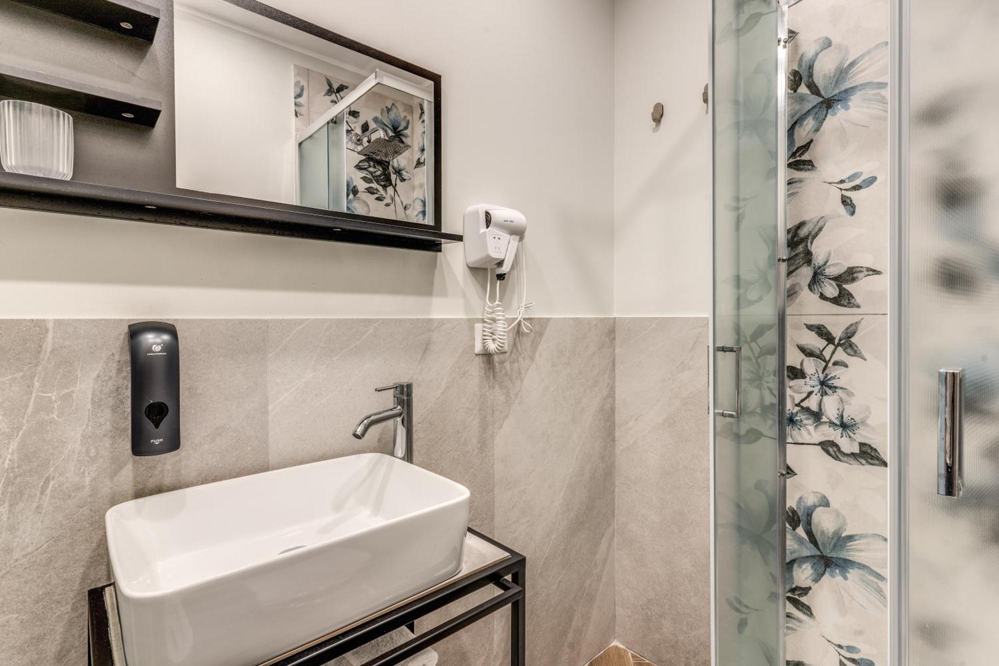 Gravina8 - Rooms In Neapol Zewnętrze zdjęcie